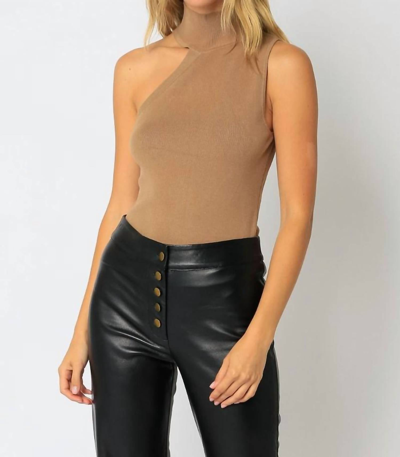 Olivaceous Rizzo Turtleneck Neck Tank In Camel In Brown