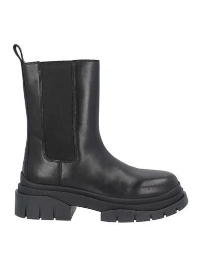 Ash Woman Ankle Boots Black Size 10 Soft Leather In Black