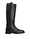 Doucal's Smooth-grain Leather Boots In Black