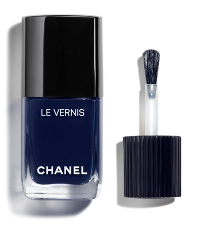 Chanel (le Vernis) Longwear Nail Colour In Fugueuse 127