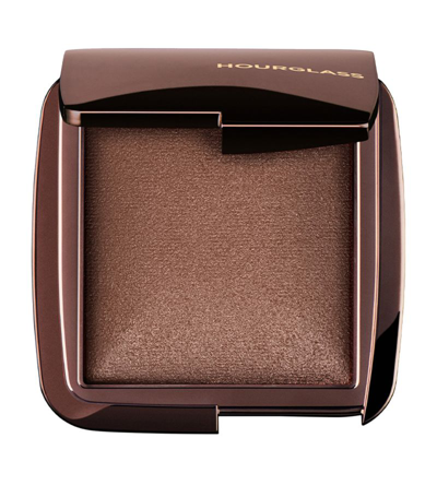 Hourglass Ambient Lighting Powder In Silver