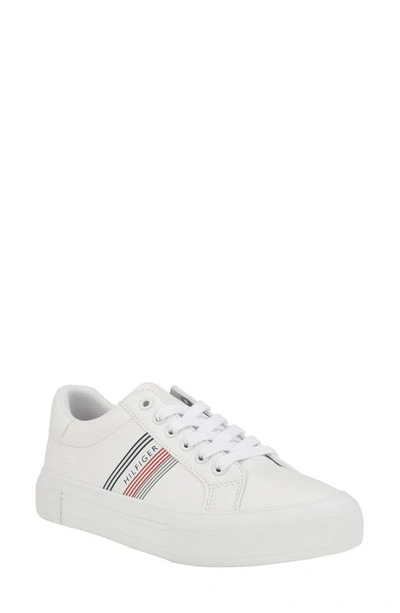 Tommy Hilfiger Andrei Sneaker In White Stripe Multi