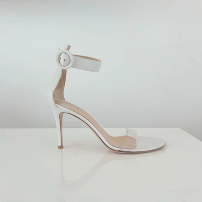 Pre-owned Gianvito Rossi White Leather Portofino Ankle Strap Sandals, 38