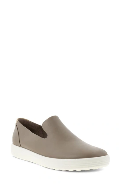 Ecco Soft 7 Slip-on Sneaker In Taupe/ Powder