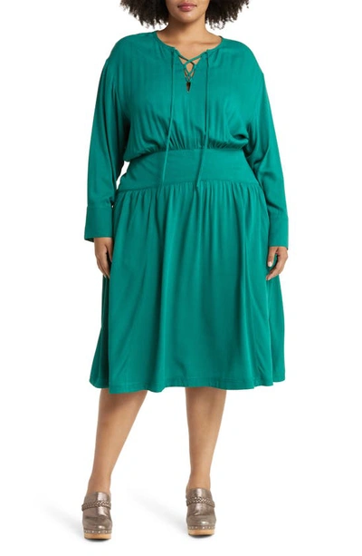 Treasure & Bond Long Sleeve Midi Dress In Green Heirloom