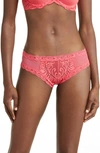 Natori Feathers Hipster Panty In Damask Pink