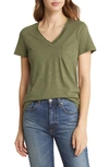 Caslon V-neck Short Sleeve T-shirt In Green Sorrel