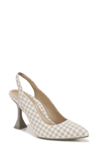 Vionic Adalena Pointed Toe Pump In Marshmallow/ Dark Taupe