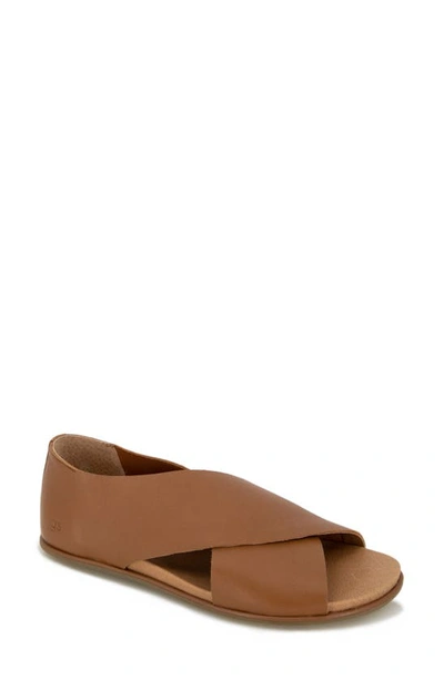 Gentle Souls By Kenneth Cole Laniey Sandal In Luggage