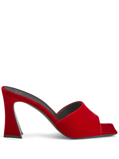 Giuseppe Zanotti Solhene 高跟丝绒凉鞋 In Red