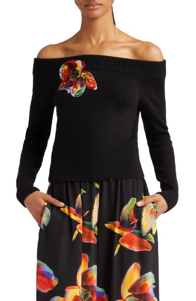 Alexander Mcqueen Cashmere-blend Off-shoulder Jumper With Floral Detail In 1170 Black/ Orange