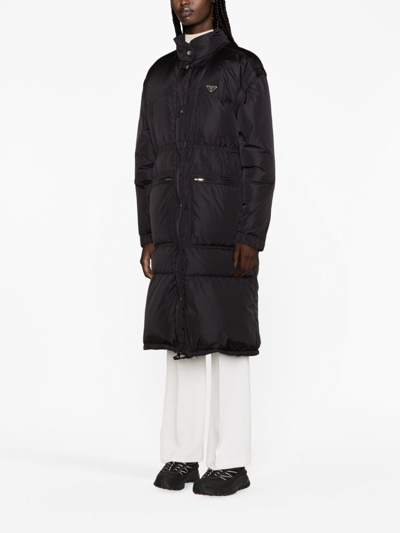 Prada Re-nylon Puffer Coat In Schwarz