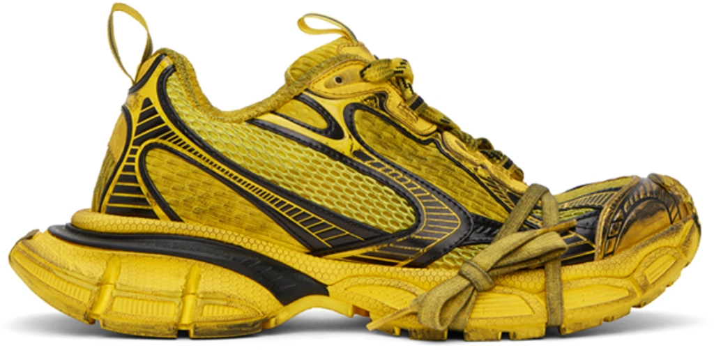 BALENCIAGA｜SNEAKERS Balenciaga Monocolor Graffiti Mesh Runner in Dark Taupe