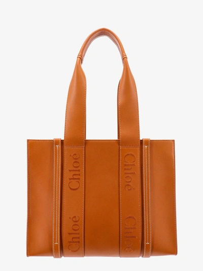 Chloé Large Woody Leather Tote In Brown