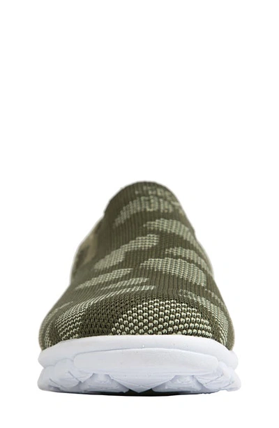 Deer Stags Kids' The Eddy Jr Nosox Slip-on Sneaker In Light Green/ Camo