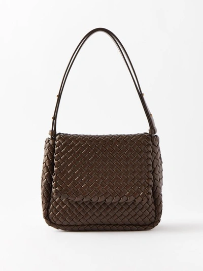 Bottega Veneta Cobble Intrecciato-leather Shoulder Bag In Brown