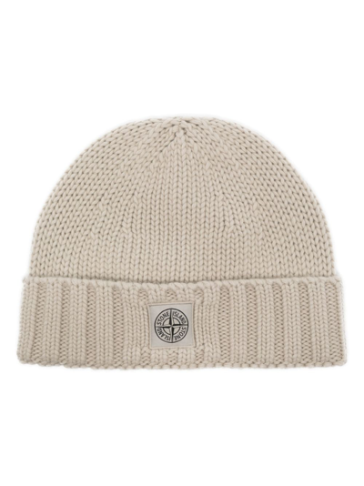 Stone Island Logo-patch Turn-up Beanie In Stucco