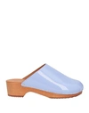 Figure Decorative Wood Base Clogs With Sketched Pattern In Purple