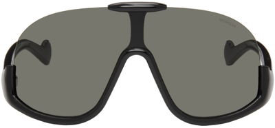 Moncler Semi-rimmed Injection Plastic Shield Sunglasses In Black Smoke Mirror
