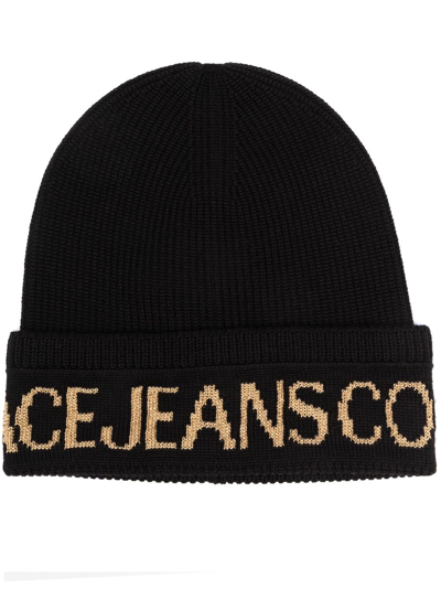 Versace Jeans Couture Intarsia-logo Ribbed Beanie In Black