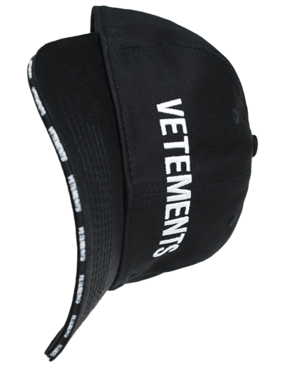 Vetements Embroidered Logo Cap In Black