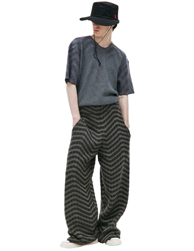 Isa Boulder Knit Stripes Trousers In Grey