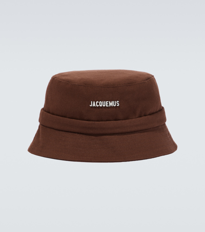 Jacquemus Le Bob Gadjo Cotton Bucket Hat In Brown