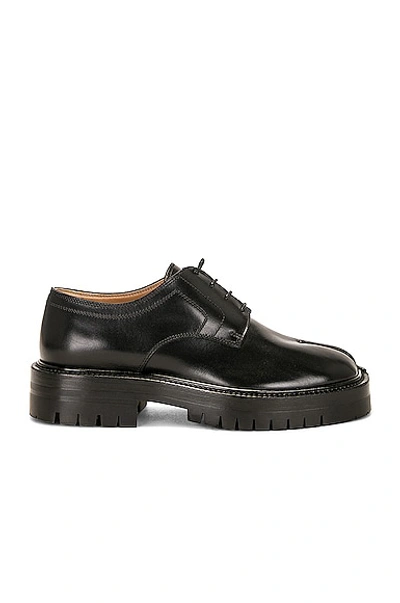 Maison Margiela Tabi Lace-up Leather Loafers In Black