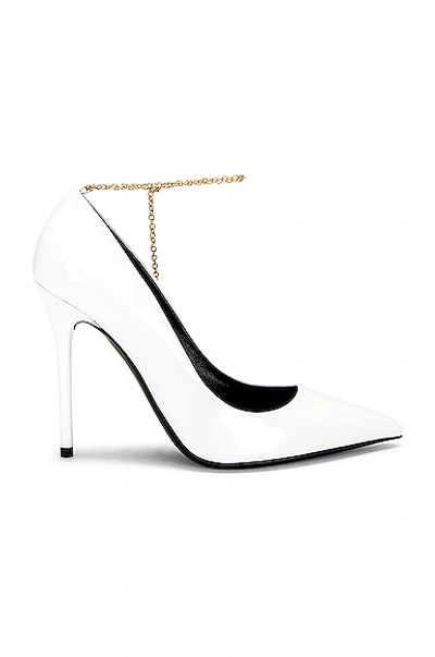 TOM FORD PATENT LEATHER CHAIN PUMP 105