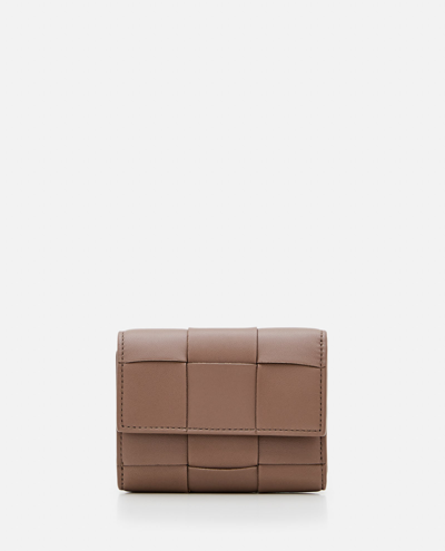 Bottega Veneta Tri-fold Leather Wallet In Brown