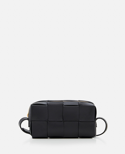 Bottega Veneta Leather Intreccio Phone Pouch In Black