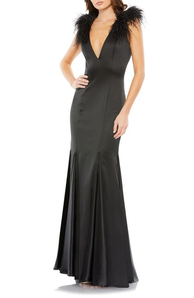 MAC DUGGAL FEATHER DETAIL SATIN SHEATH GOWN