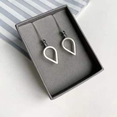 Claire Lowe Jewellery Silver Teardrop Earrings With Beads In Metallic