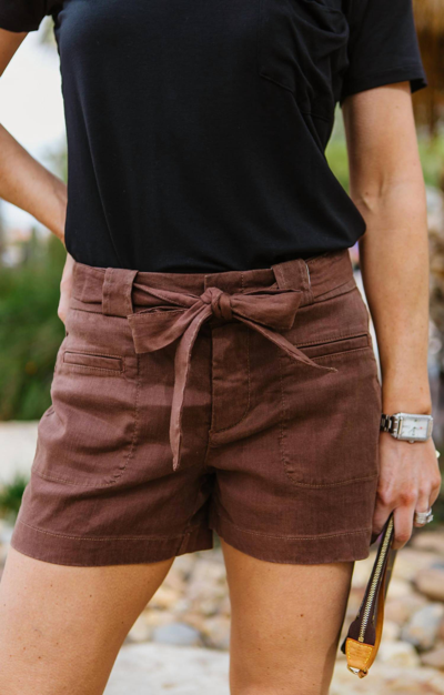 Level 99 Nina Tie Belt Linen Short In Mustang In Brown