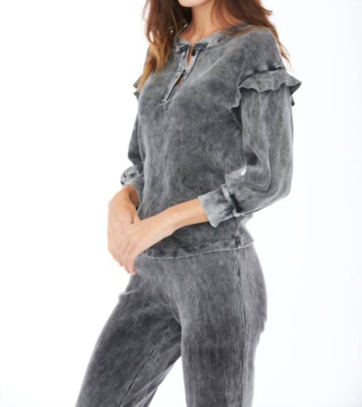 Sundays Wren Pullover In Black