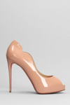 Christian Louboutin Hot Chick Pumps In Powder Leather In Powder