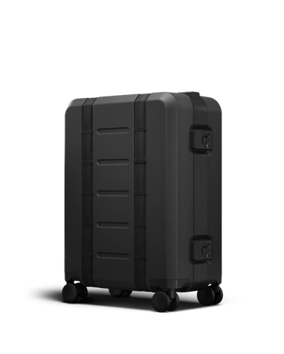 Db Ramverk Pro Carry-on Black Out Black Out