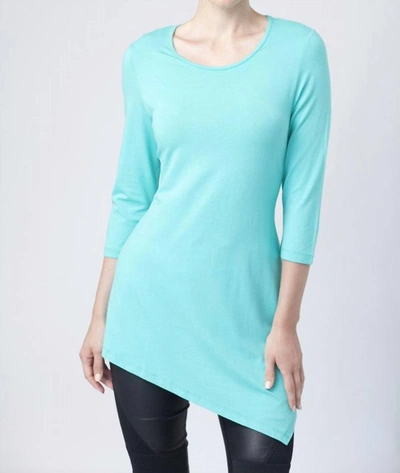 Angel Asymmetrical 3/4 Sleeve Tunic Top In Turquoise In Green