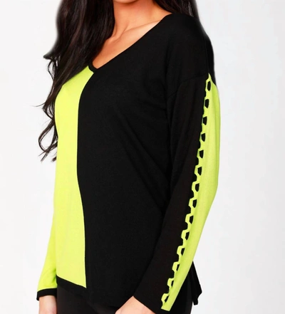 Angel Color Block V-neck With Detail Sleeve In Black/kiwi