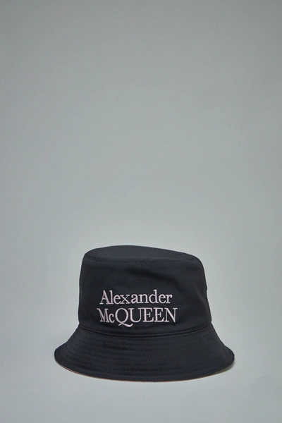 Alexander Mcqueen Embroidered-logo Bucket Logo In Black