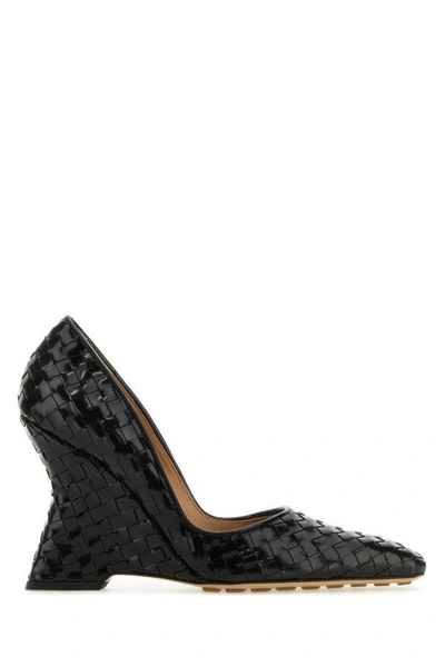 Bottega Veneta Comet Sculpted Wedge Pump In Black