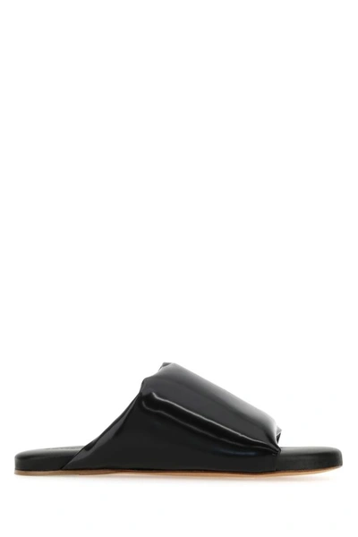 BOTTEGA VENETA BOTTEGA VENETA WOMEN BLACK NAPPA LEATHER CUSHION SANDALS