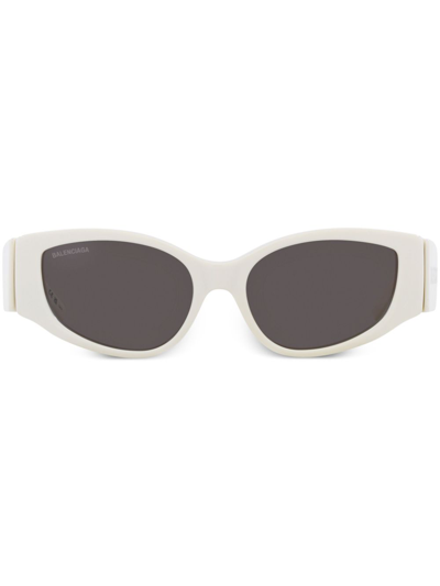 Balenciaga Logo-print Oval-frame Sunglasses In Weiss