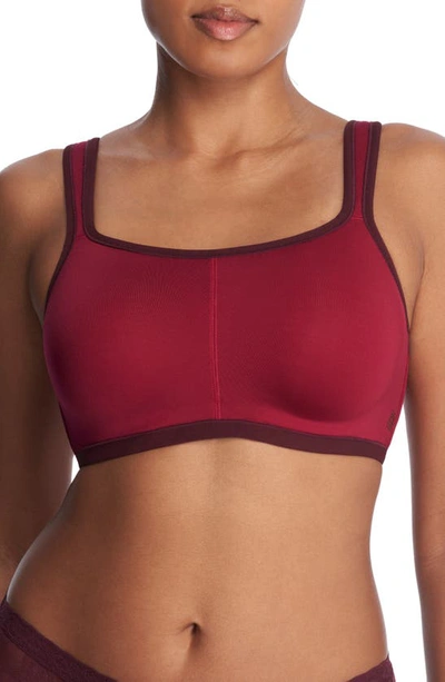 Natori Yogi Convertible Sports Bra In Crushed Velvet/vino