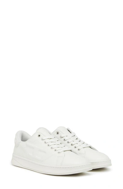 Diesel Trainers With Embossed D Logo In White