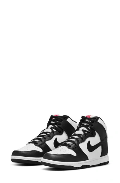 Nike Dunk High Basketball Trainer In White/ Black/ University Red