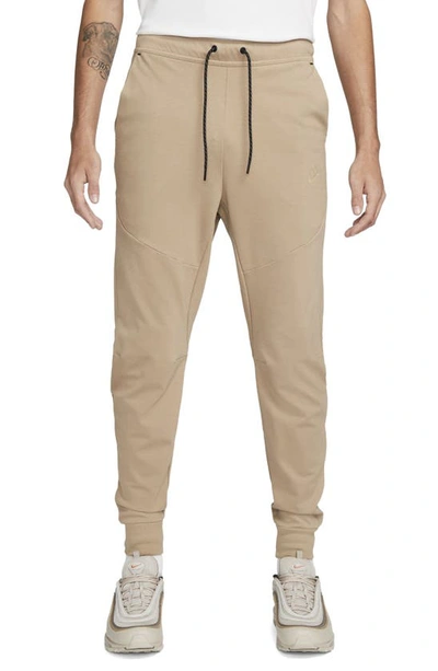 Nike Men's  Sportswear Tech Fleece Lightweight Slim-fit Jogger Sweatpants In Brown