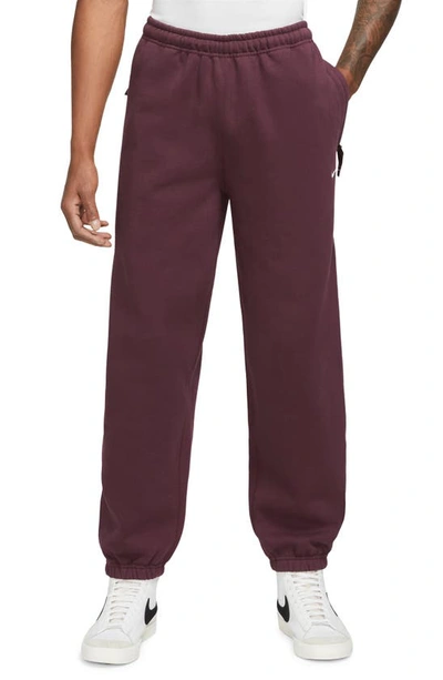 Nike Solo Swoosh Sweatpants Night Maroon In Night Maroon/ White