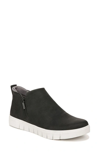 Ryka Hensley 2 Ankle Boot In Black