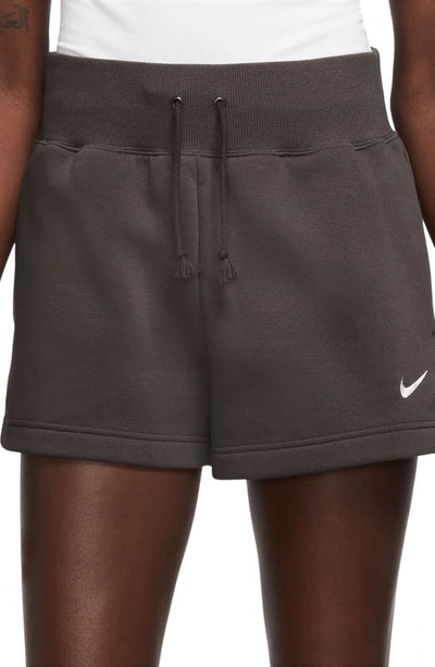 Nike Women's  Sportswear Phoenix Fleece High-waisted Loose Shorts In Brown
